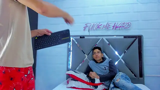 SilkBoys Webcamshow