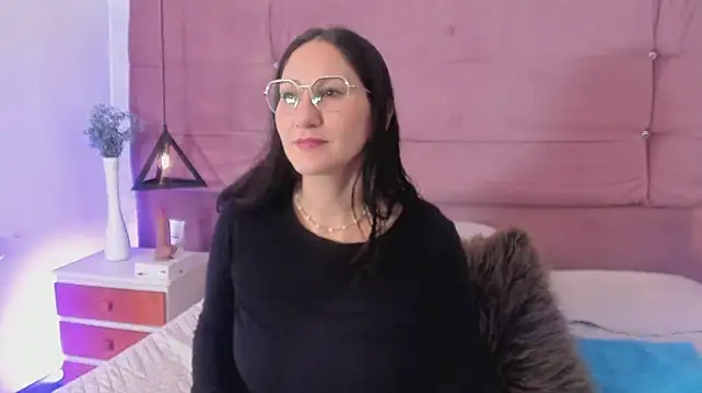 Chatroom XXX en direct de Antonella_Saa