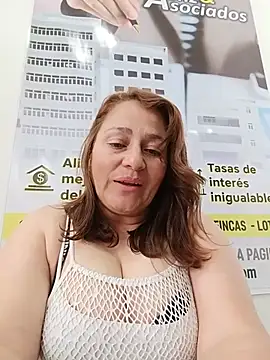 Chat +18 de LUISA--30 ao vivo