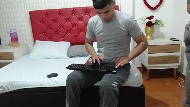 Scarlett_and_Drake Webcam Show