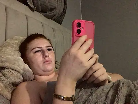 Webkamerová show Redvelvetxx2