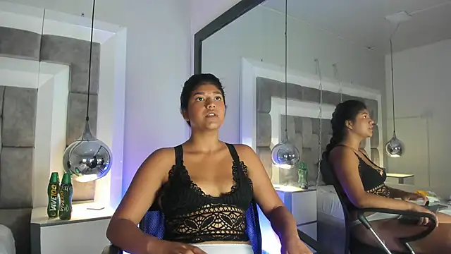 Show de Natasha_Broown na webcam