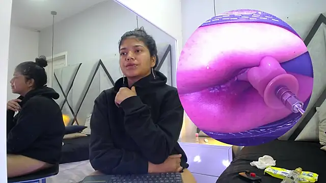 Natasha_Broown's Webcam Show