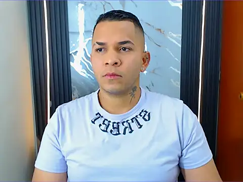 Show modela cristhian_gamboa na web-kameri