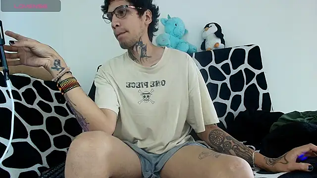 Show modela Tojii_zenin na web-kameri