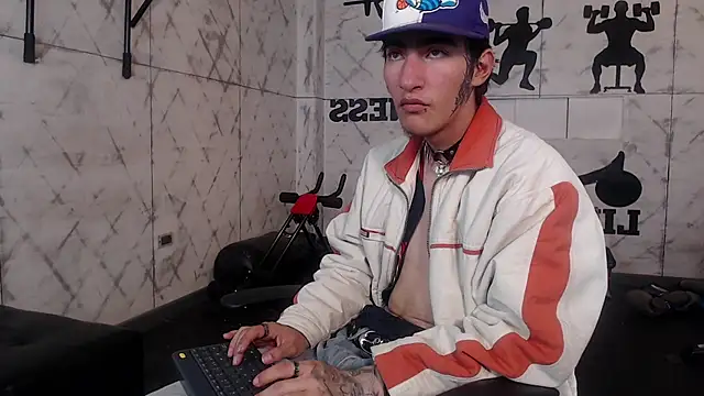 Show modela Angel_Marzel_ na web-kameri