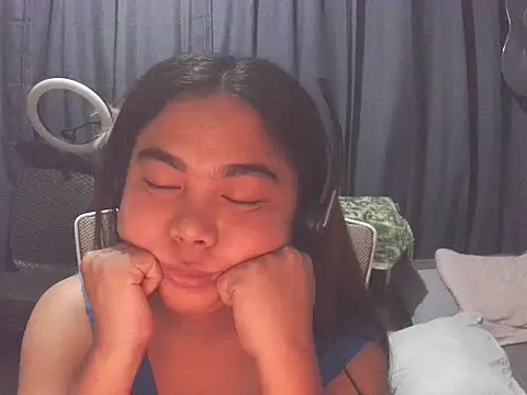 Cynfull_Evas69 Pertunjukan Webcam