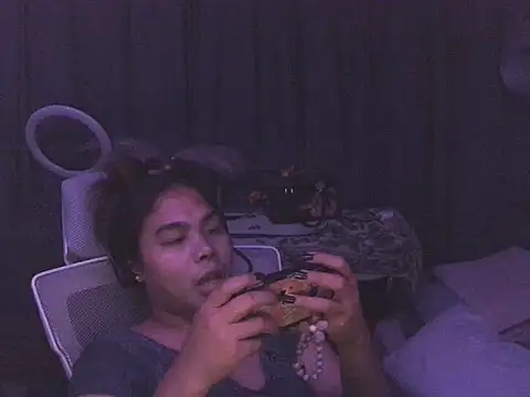 Cynfull_Evas69 网络视讯表演
