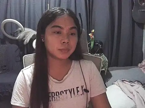 Cynfull_Evas69's Webcam Show