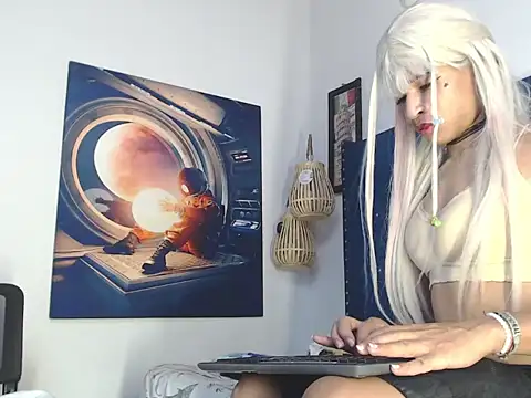 Hotchantal1 Show Webcam