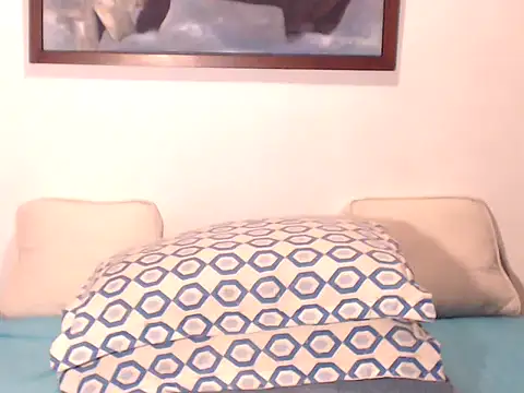 ห้องแชทสดของ NAOMISEXY12