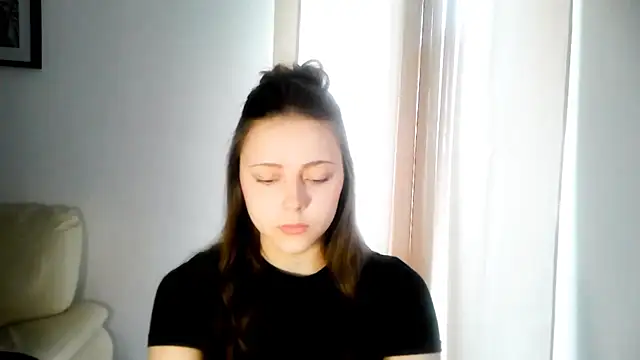 Show modela TabithaKua na web-kameri