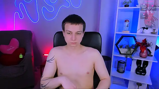 Show modela eric_nova na web-kameri