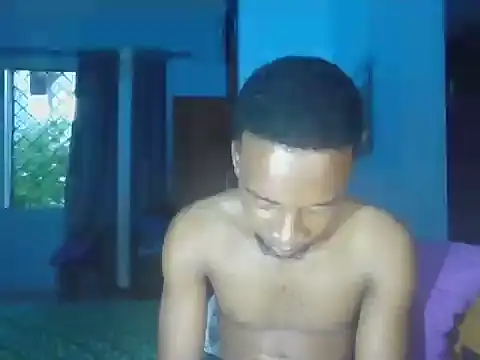 PrettyDickk1のウェブカメラショー