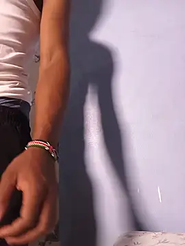PrettyDickk1 网络视讯表演