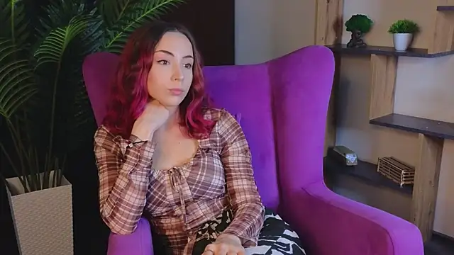 BessieKunimitsu Show in webcam