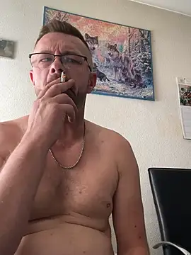 Pokazy przed kamerką – Sascha543211