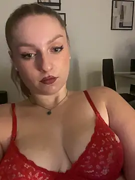 KiraBloom66 webcam show