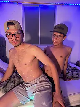 Show modela Jader_Cassamir na web-kameri