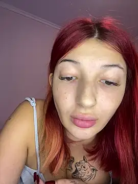 Nyvera Adlı Modelin Canlı XXX Sohbeti