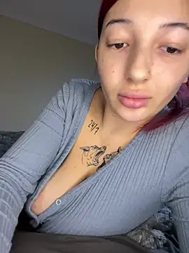 Nyvera's Live XXX Chat