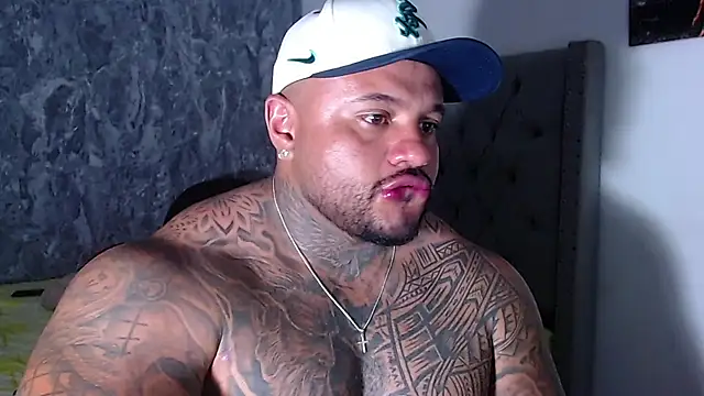 criss_zander292's Webcam Show