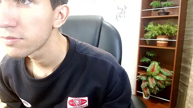 adan_tower's Webcam Show