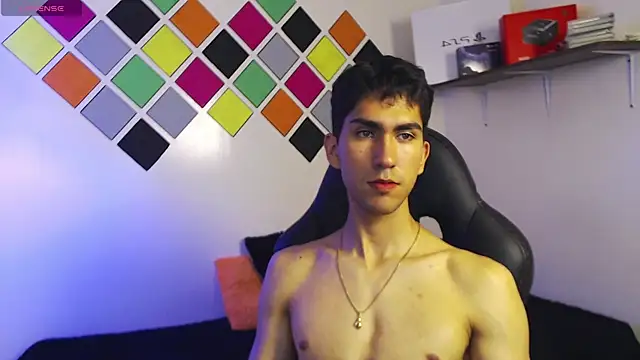 adan_tower's Webcam Show