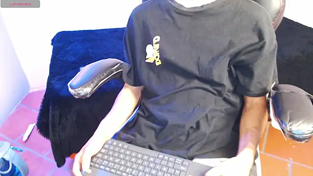 adan_tower webkamerás műsora