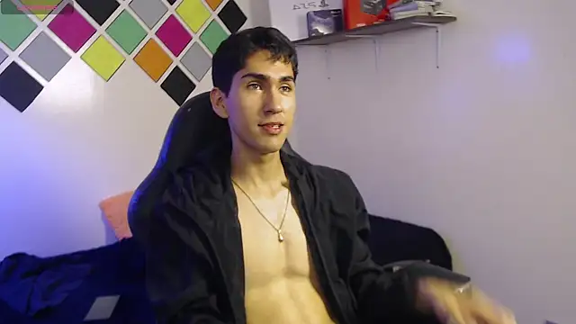 adan_tower's Webcam Show