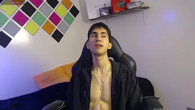 adan_tower webkamerás műsora