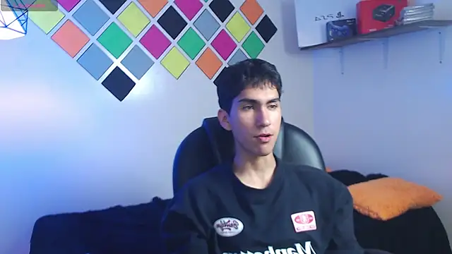 Webkamerová show adan_tower