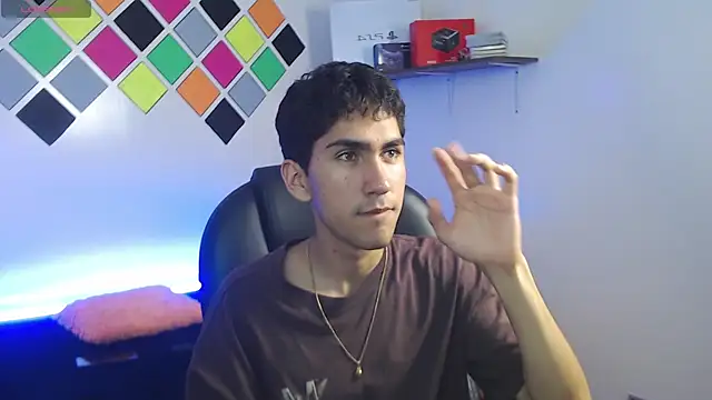 Webkamerová show adan_tower