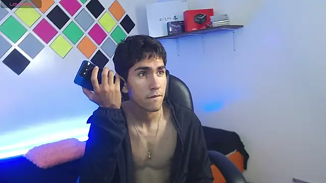 Вебкам-шоу adan_tower