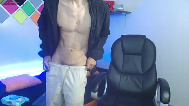 Webkamerová show adan_tower