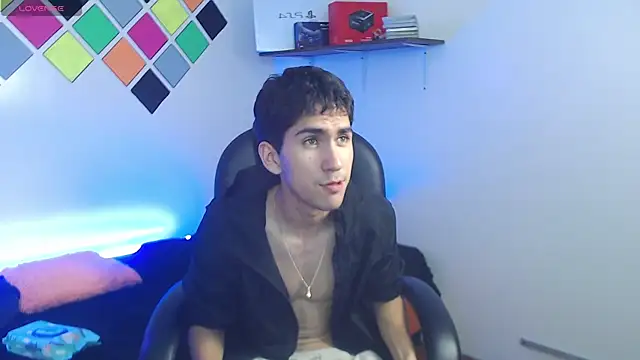 Webkamerová show adan_tower