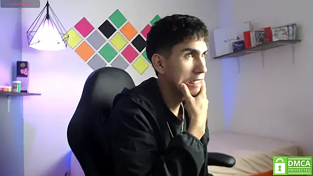 adan_tower Pertunjukan Webcam