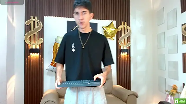 adan_tower's Webcam Show