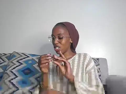 Ballmprettie's Webcam Show