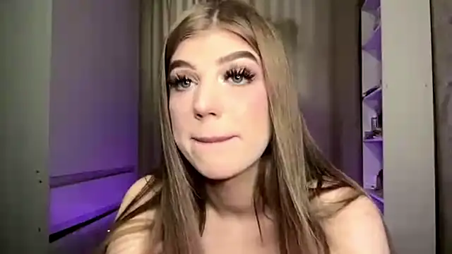 Chat +18 de TaisiaBrunch ao vivo