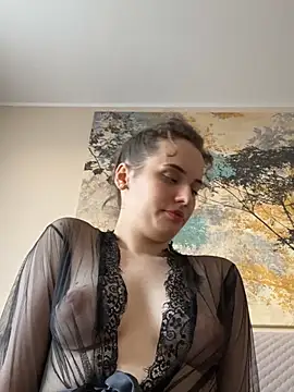 MilkyMinii – webcam-show