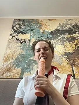 הופעת וובקאם של MilkyMinii