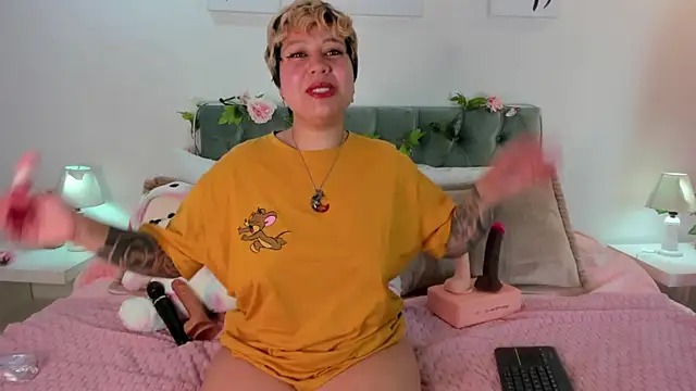 Annapinuplovex Chat XXX in diretta