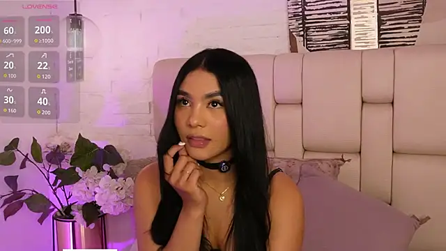 Chat +18 de Ariia_Blaze ao vivo