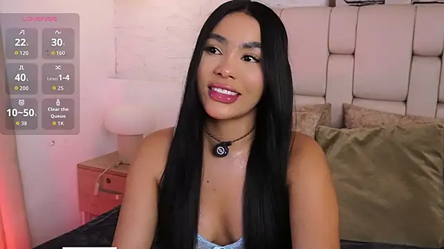 Ariia_Blaze élő XXX-chatje