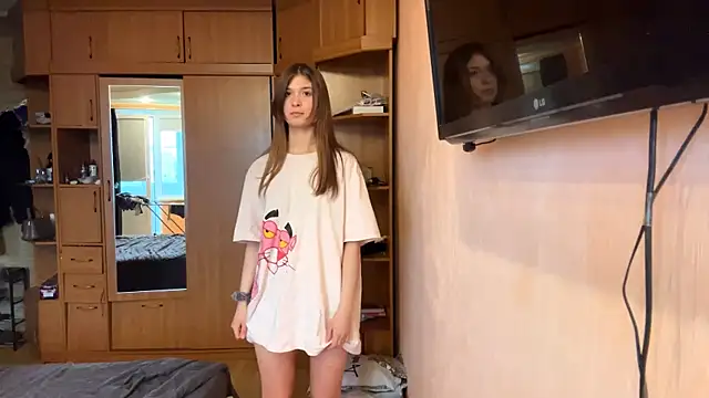CatherynShubin Show in webcam