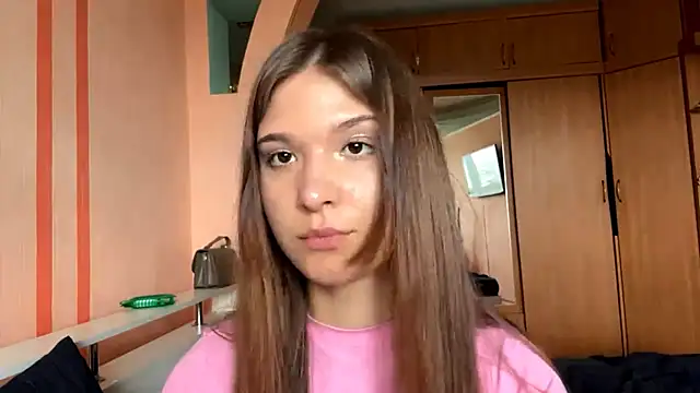 CatherynShubin Adlı Modelin Canlı XXX Sohbeti