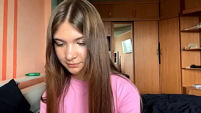CatherynShubin Adlı Modelin Canlı XXX Sohbeti