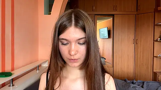 צ'אט XXX בשידור חי של CatherynShubin