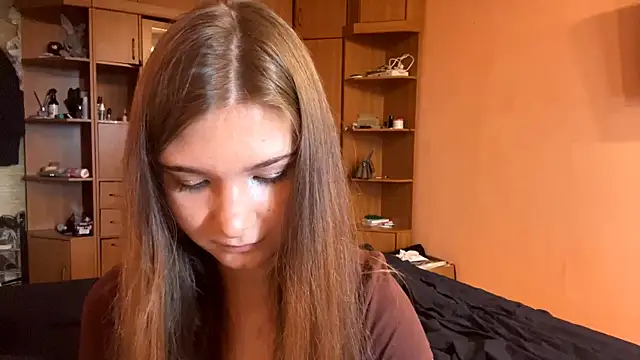 CatherynShubin Show in webcam